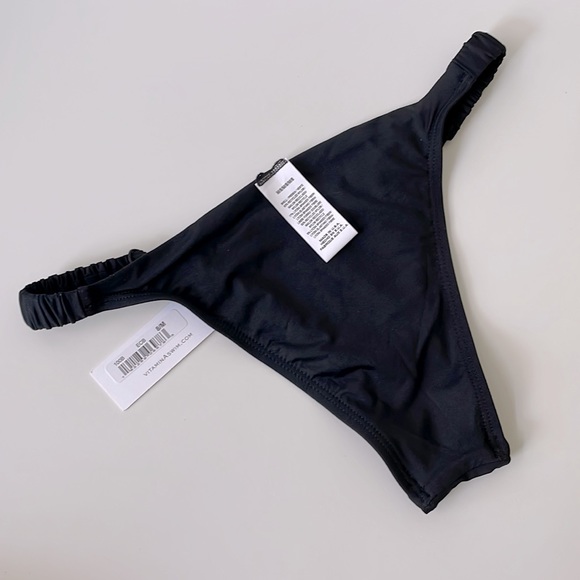 NWT Vitamin A ZURI black swim bottom classic fit scrunch lift sides new w tag 8 - Picture 2 of 11